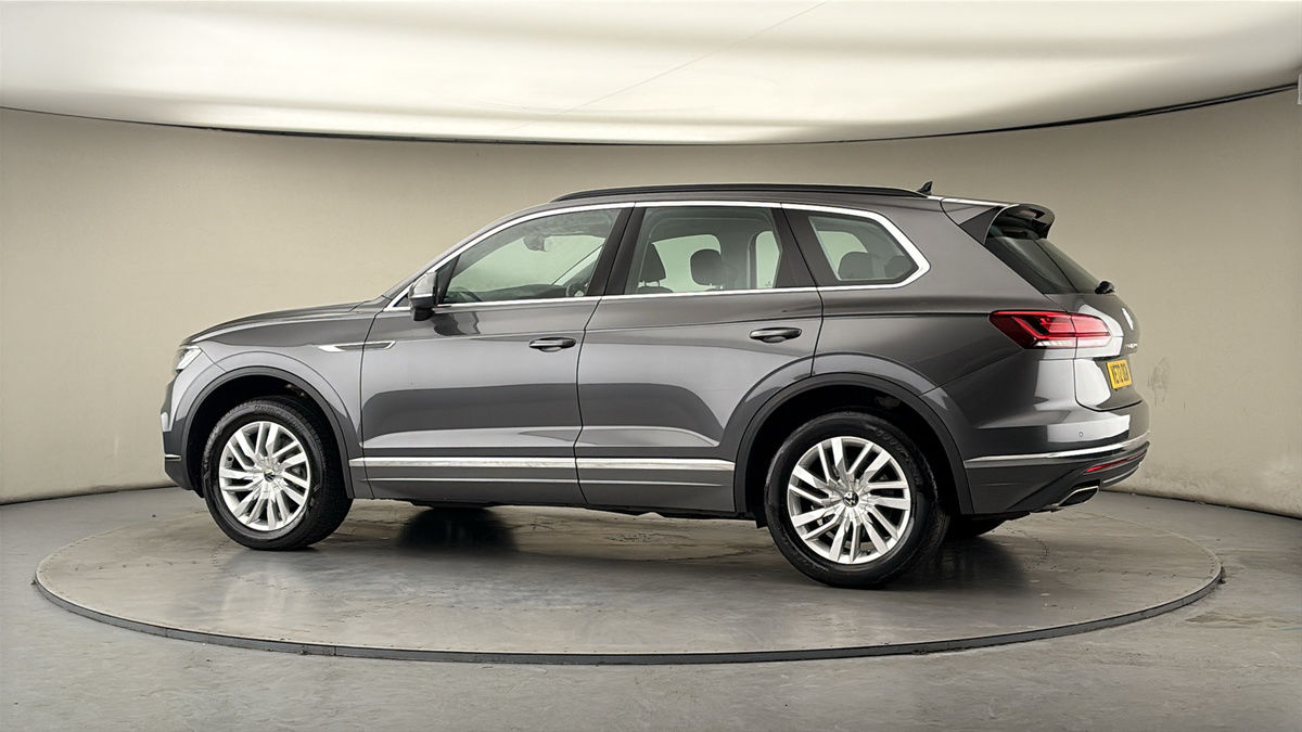 More views of Volkswagen Touareg