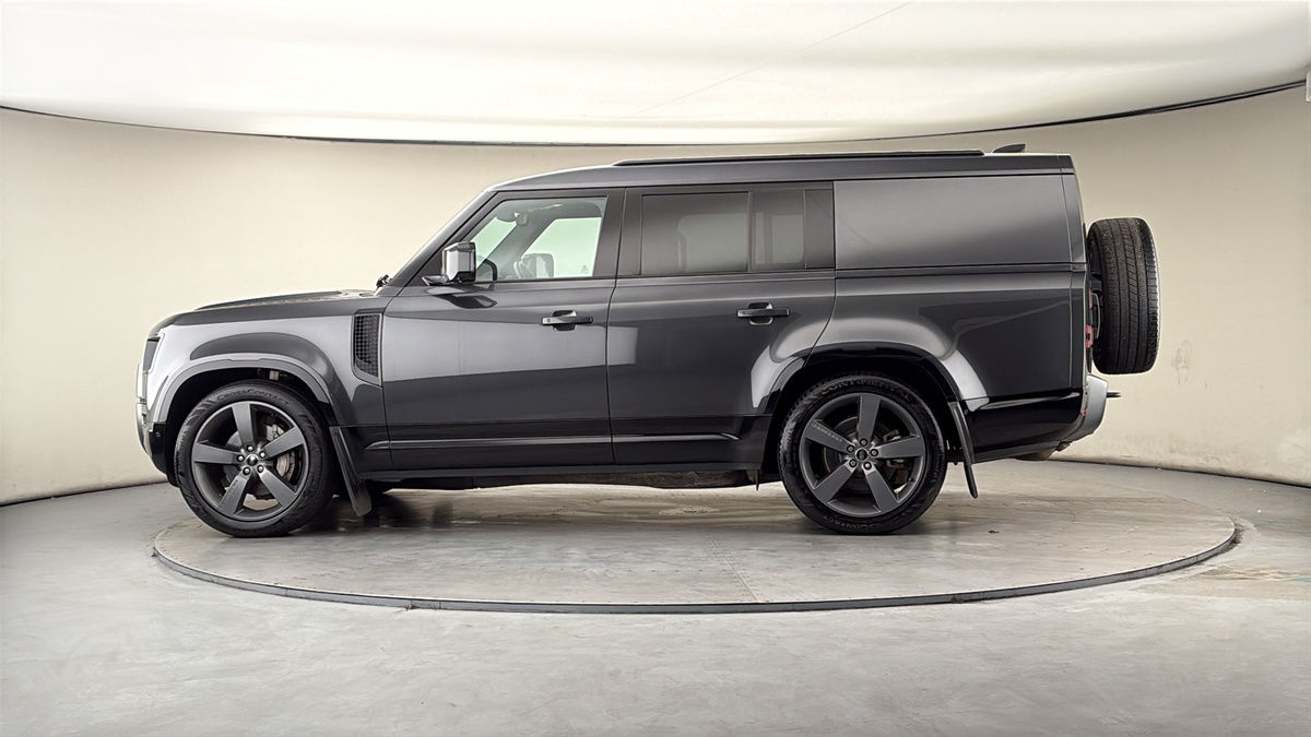 More views of Land Rover Defender 130