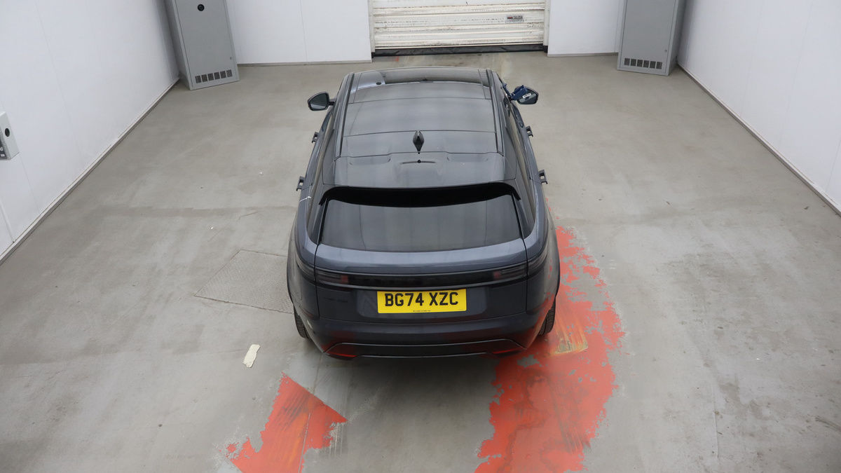 Land Rover Range Rover Velar Image 8