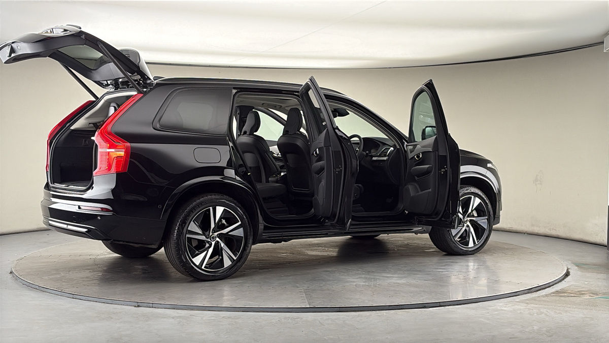 More views of Volvo XC90