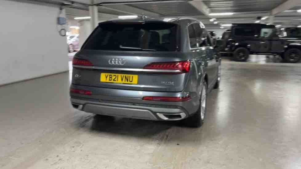 More views of Audi Q7