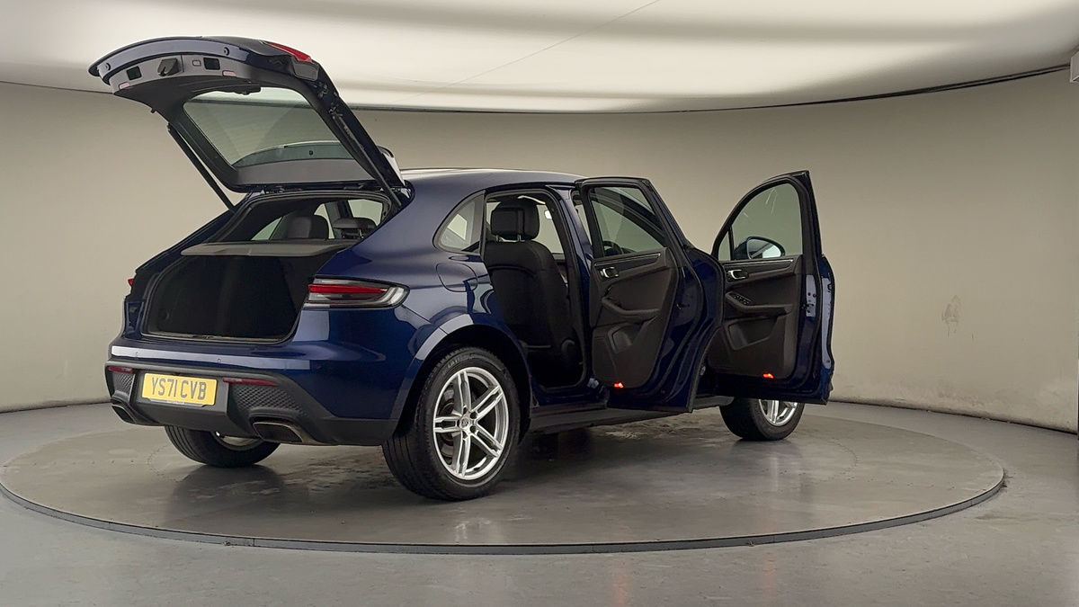 More views of Porsche Macan