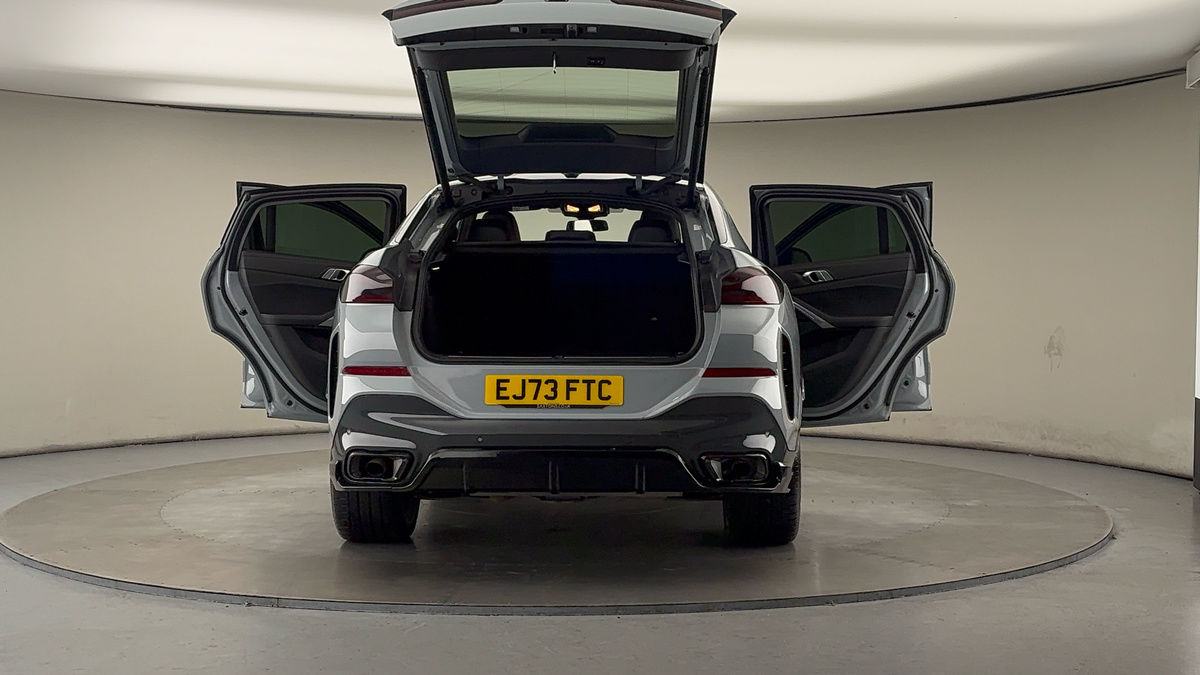 More views of BMW X6