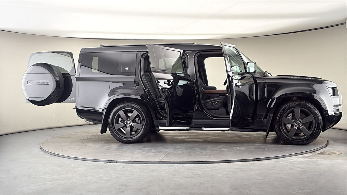 More views of Land Rover Defender 130