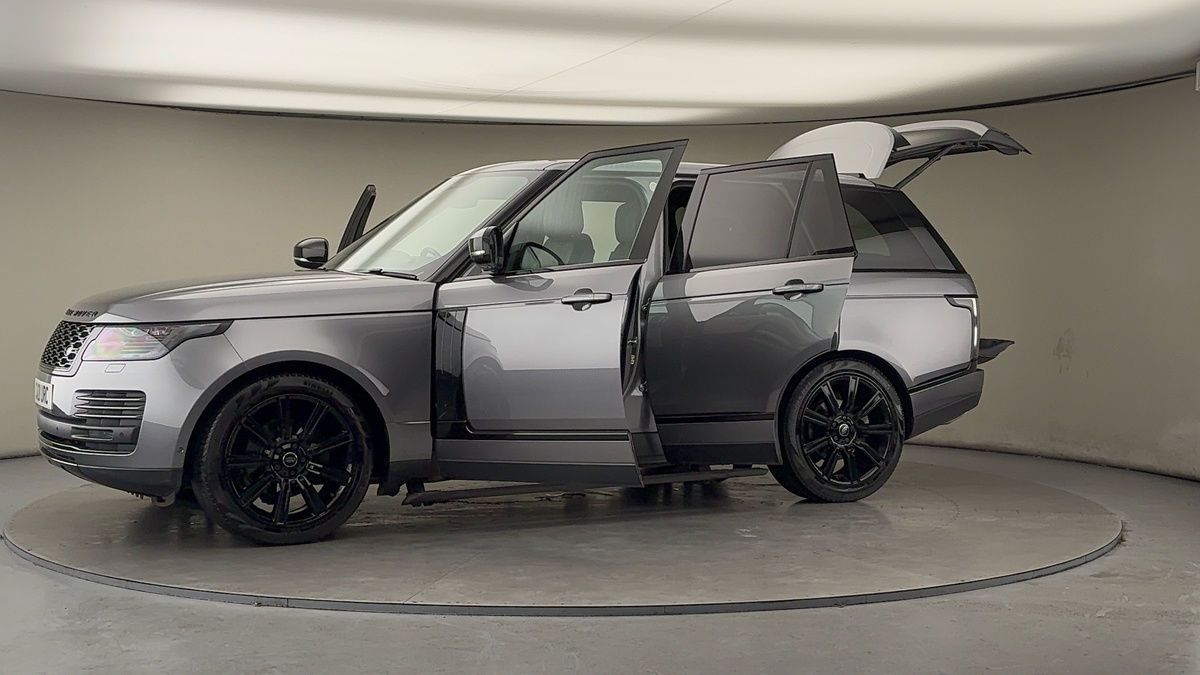 More views of Land Rover Range Rover