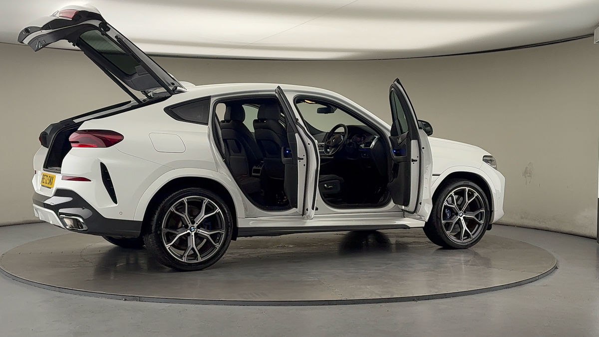 More views of BMW X6