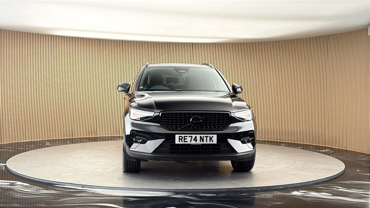 More views of Volvo XC40