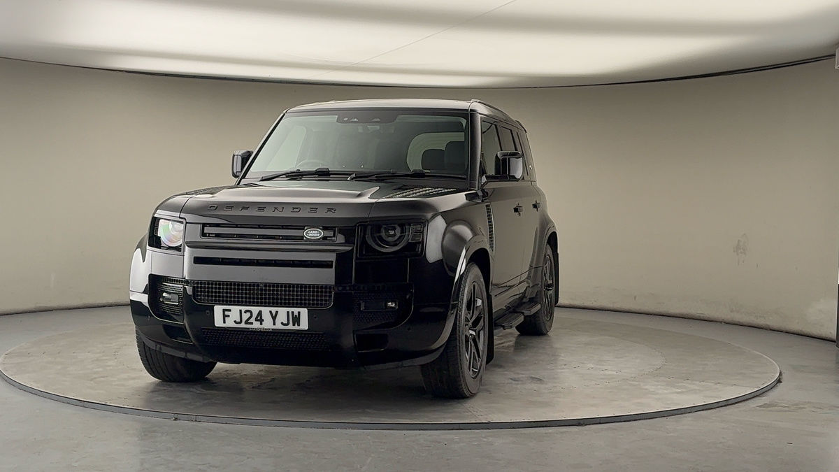 More views of Land Rover Defender 110