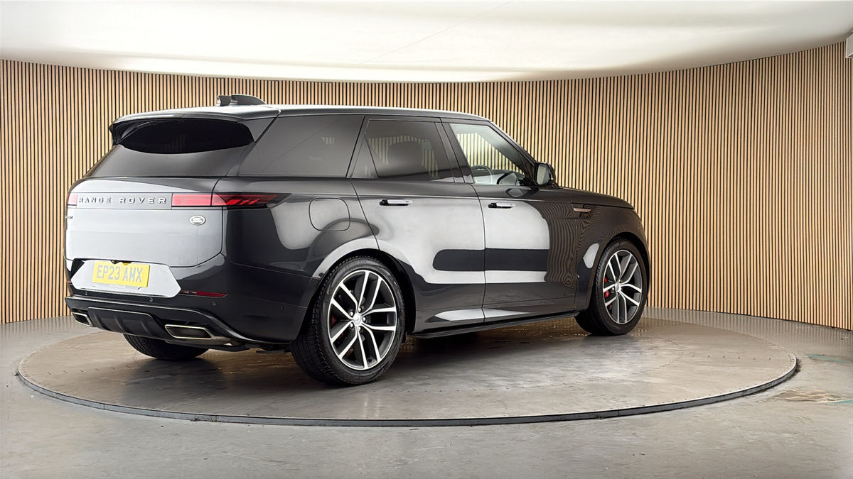 Land Rover Range Rover Sport Image 21