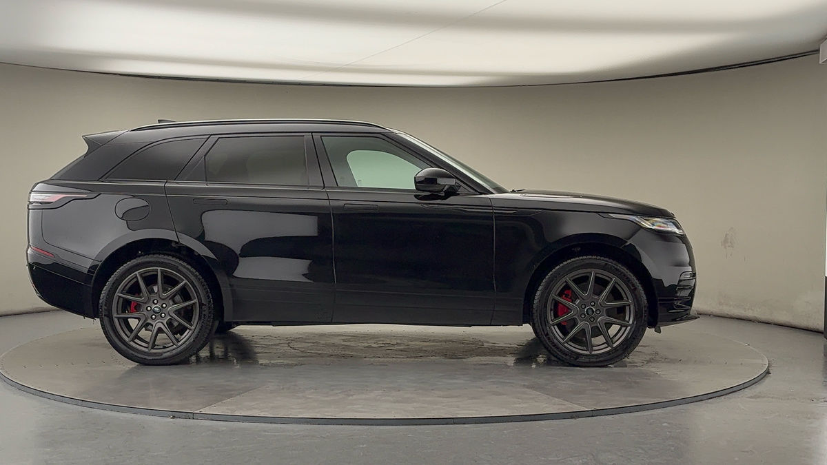Land Rover Range Rover Velar Image 16