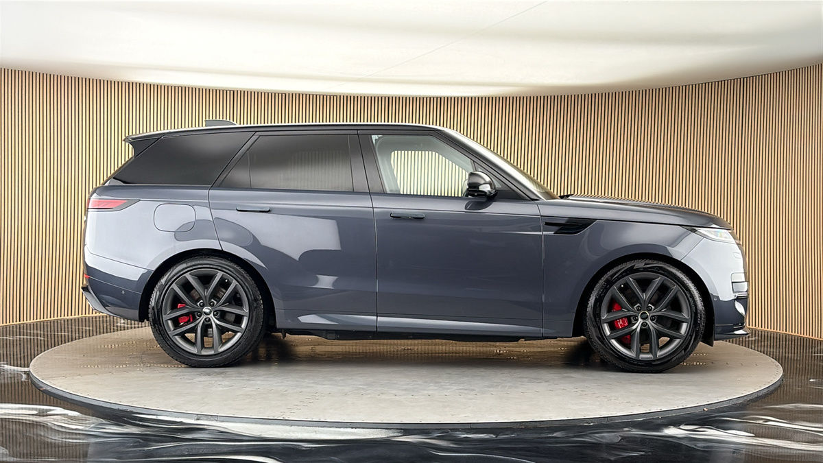 Land Rover Range Rover Sport Image 16