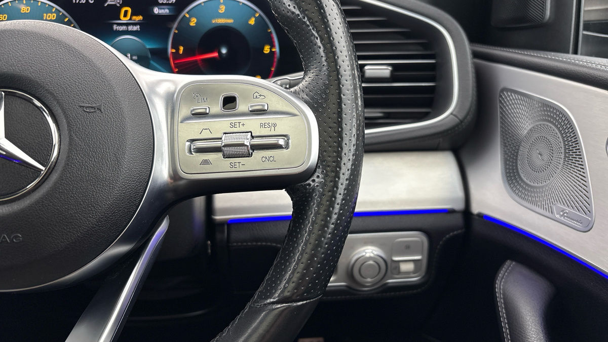 Mercedes-Benz GLS Image 14