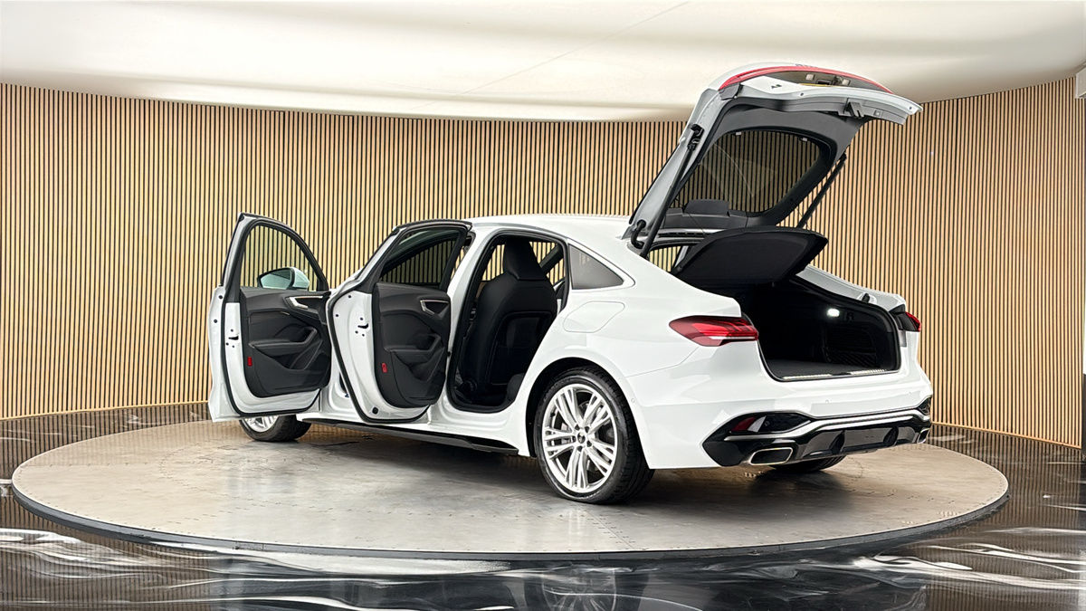 More views of Audi A5