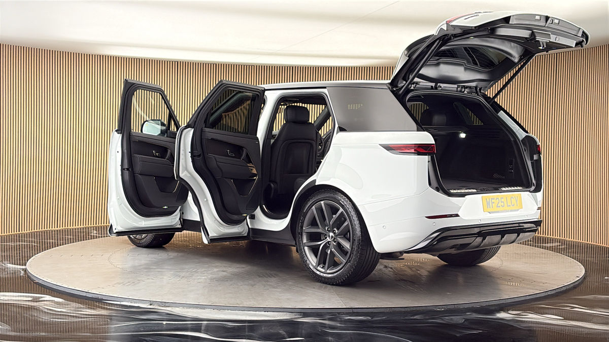 More views of Land Rover Range Rover Sport