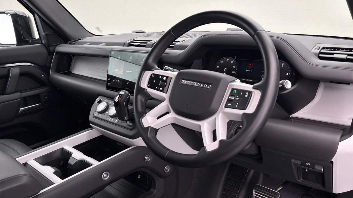 More views of Land Rover Defender 90