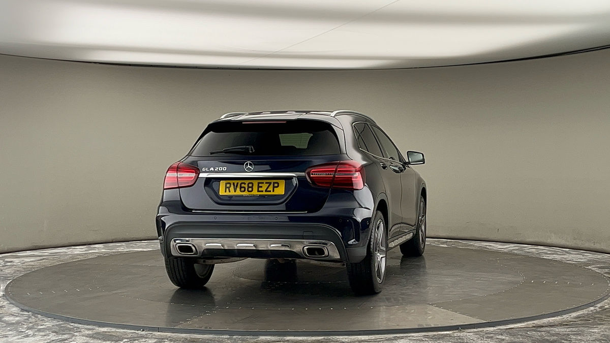 More views of Mercedes-Benz GLA
