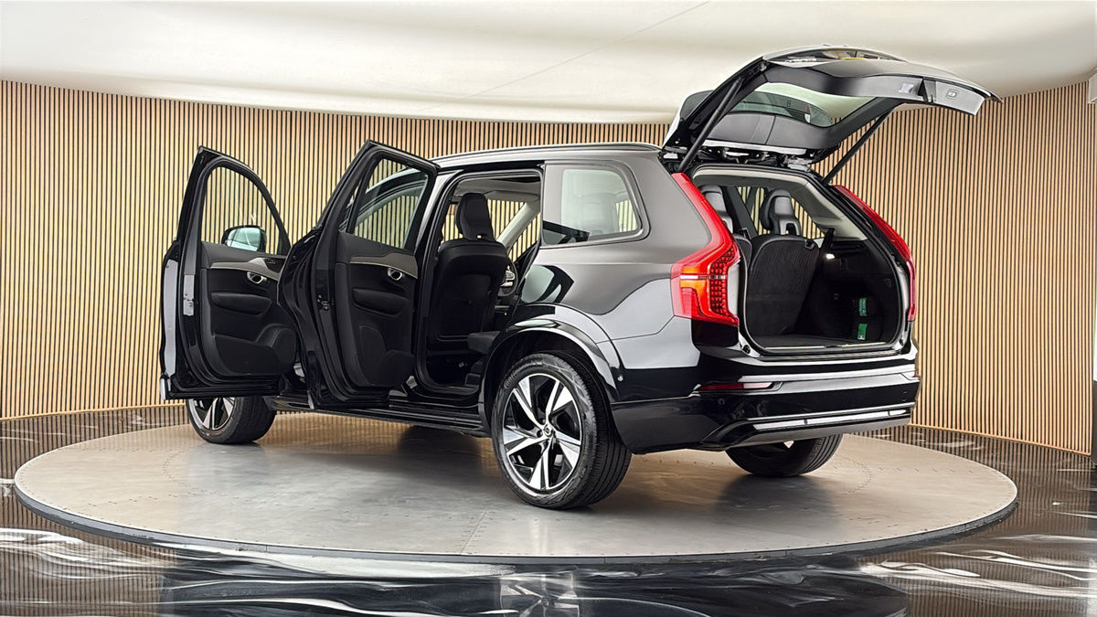 More views of Volvo XC90