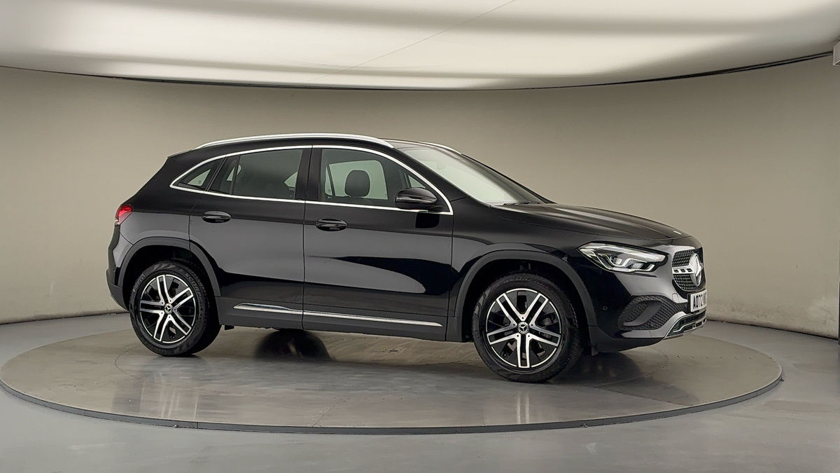 More views of Mercedes-Benz GLA