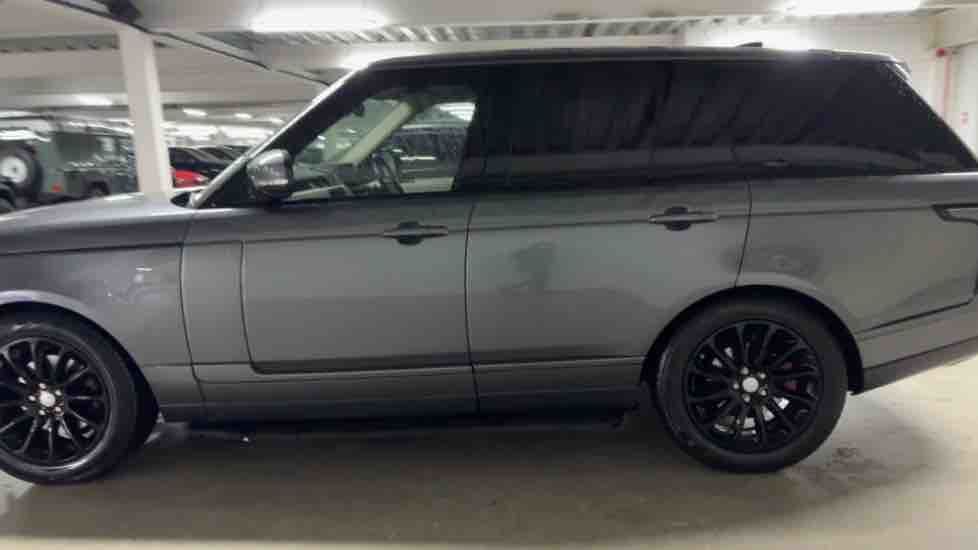 More views of Land Rover Range Rover