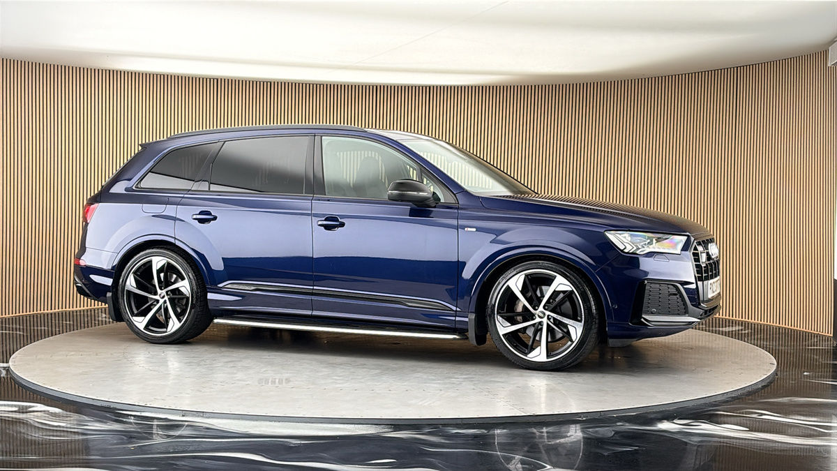More views of Audi Q7