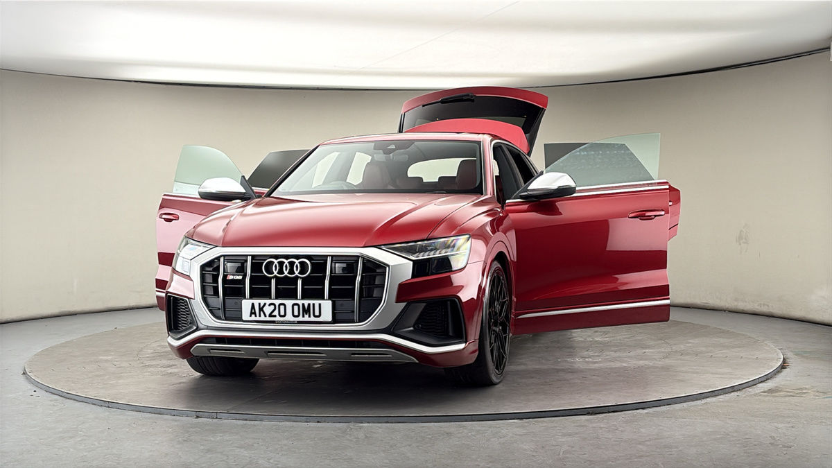 More views of Audi SQ8