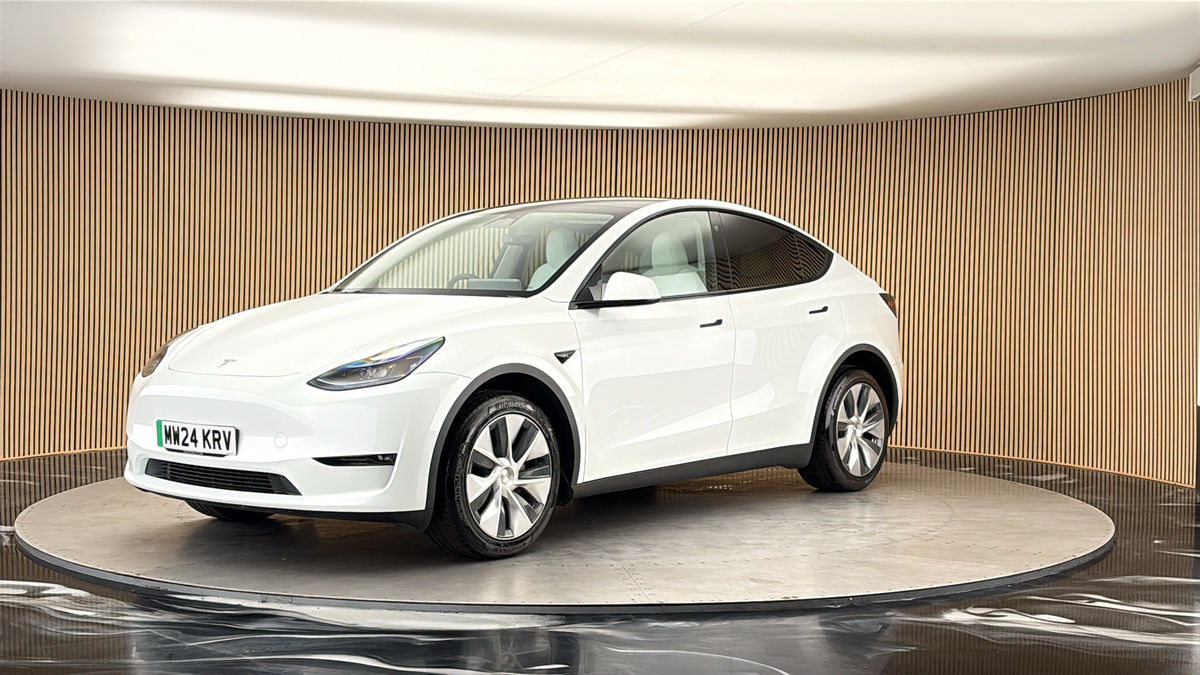 Tesla Model Y Image 20