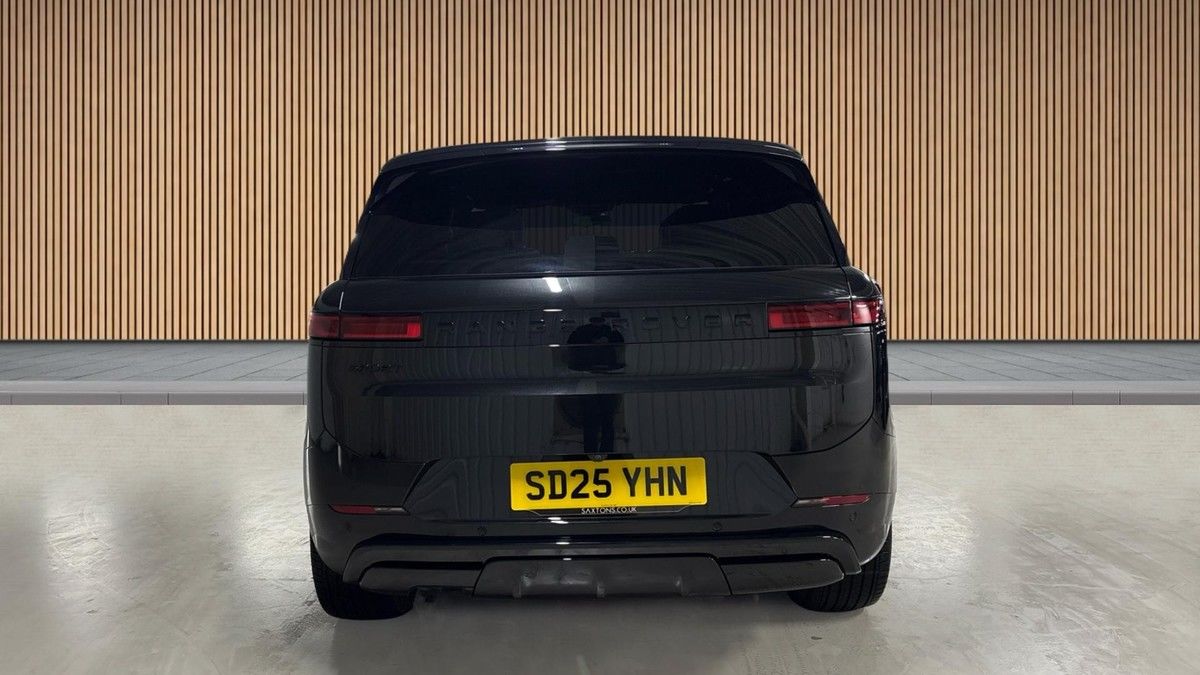 Land Rover Range Rover Sport Urban Image 4