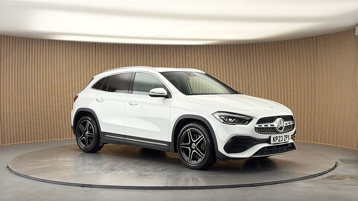 More views of Mercedes-Benz GLA