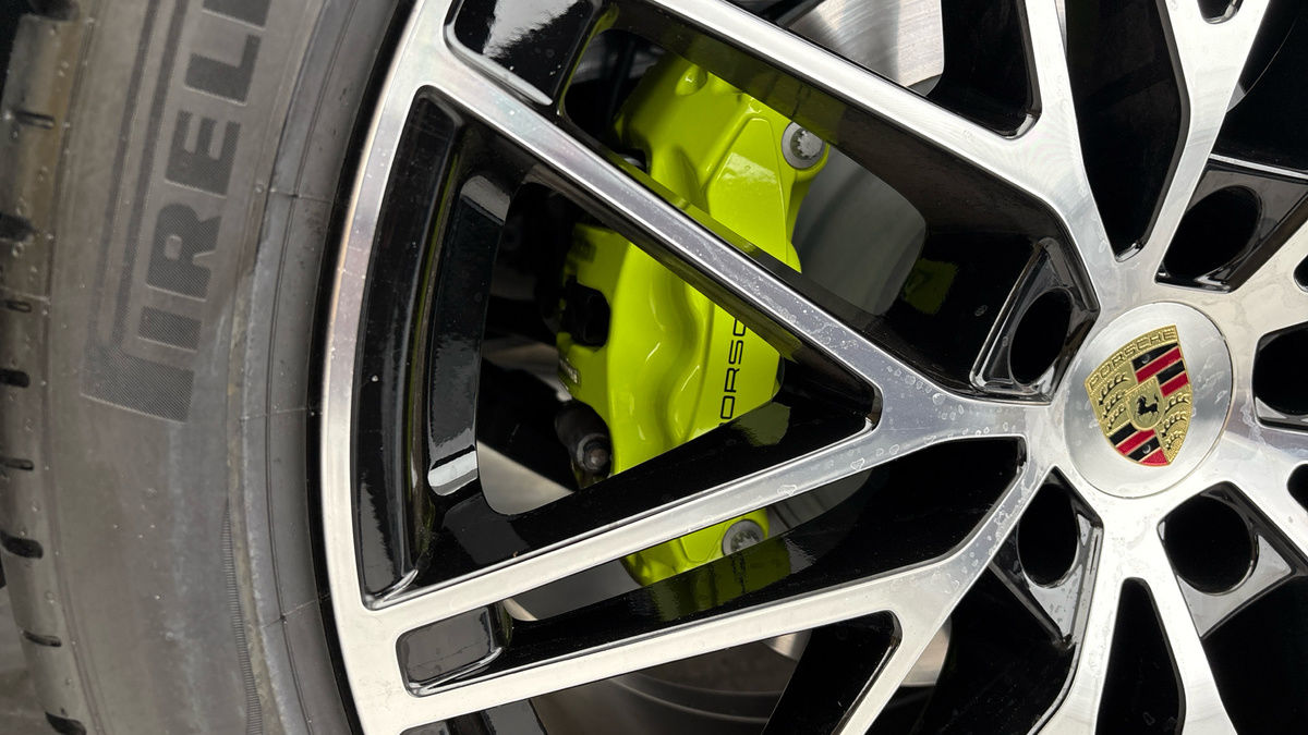 Porsche Cayenne Image 34