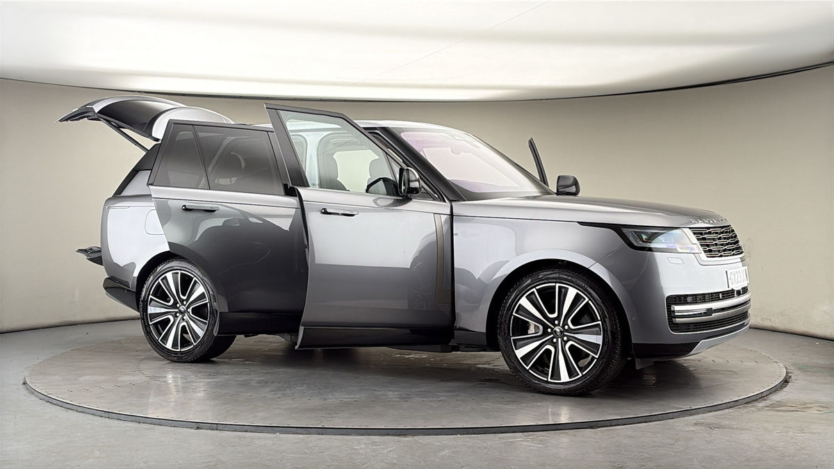 More views of Land Rover Range Rover