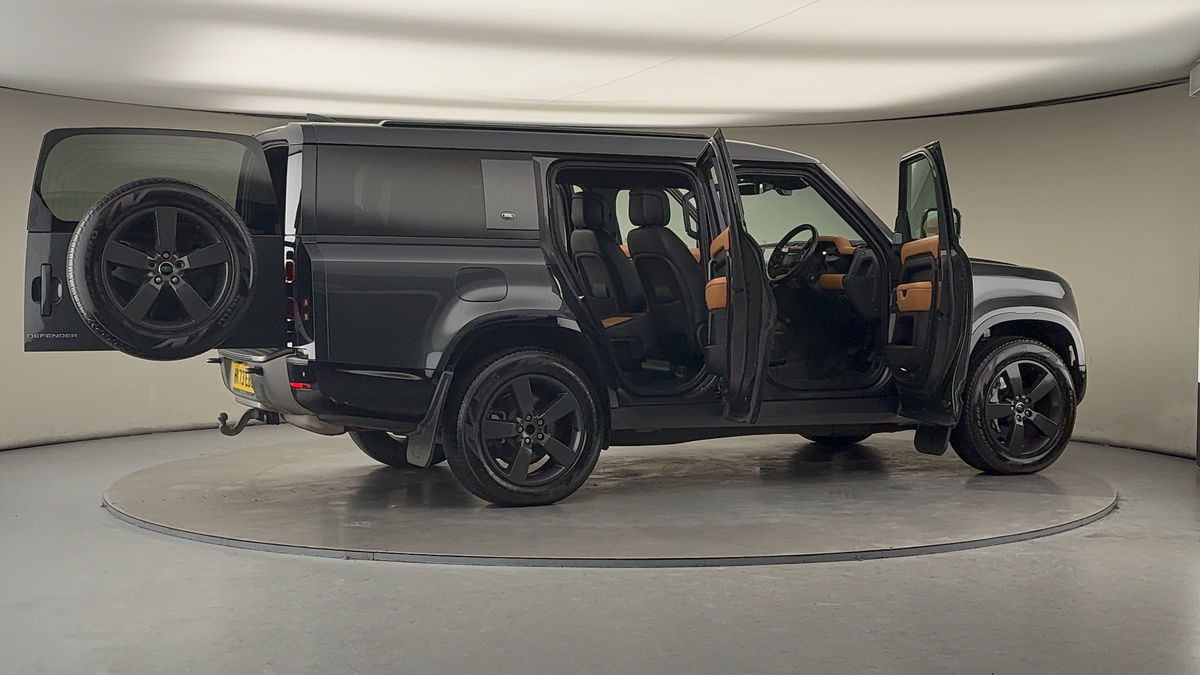More views of Land Rover Defender 130