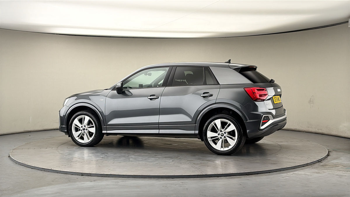 More views of Audi Q2