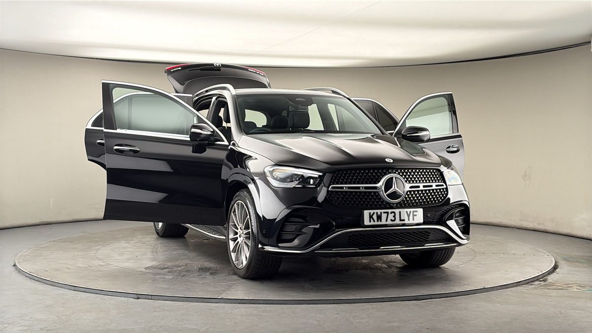 More views of Mercedes-Benz GLE