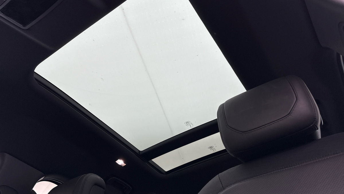 Land Rover Defender 110 Urban Image 6