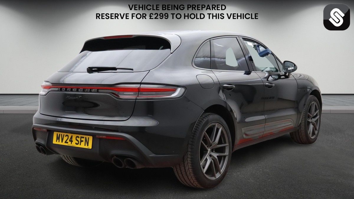 Porsche Macan Image 4