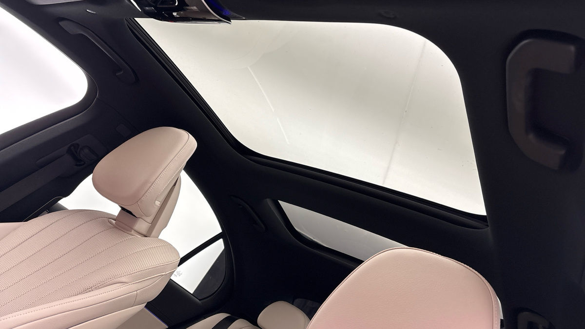 Mercedes-Benz E Class Image 6