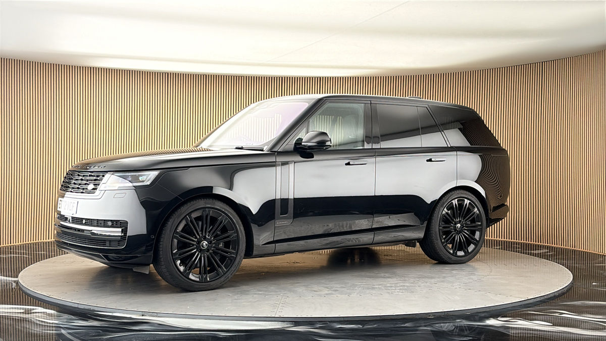 More views of Land Rover Range Rover