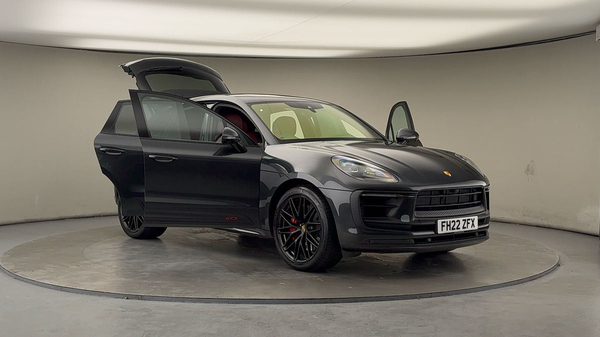 More views of Porsche Macan