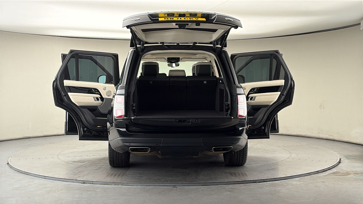 More views of Land Rover Range Rover