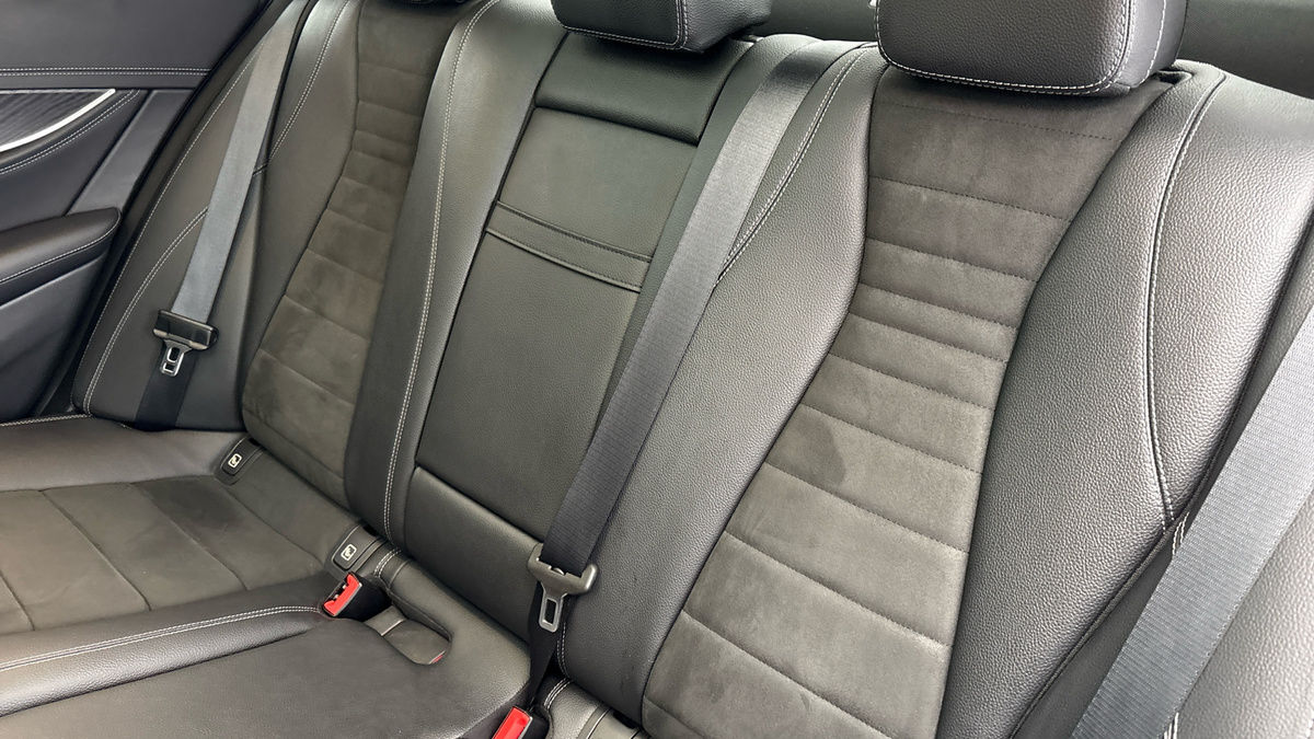 Mercedes-Benz E Class Image 8