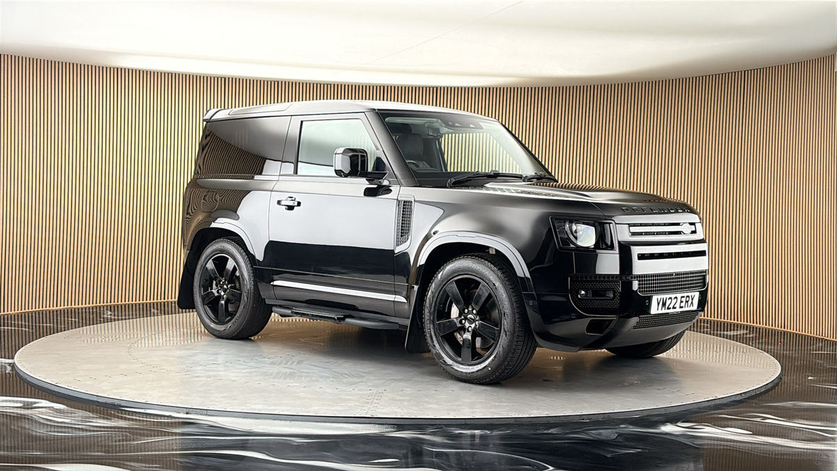More views of Land Rover Defender 90