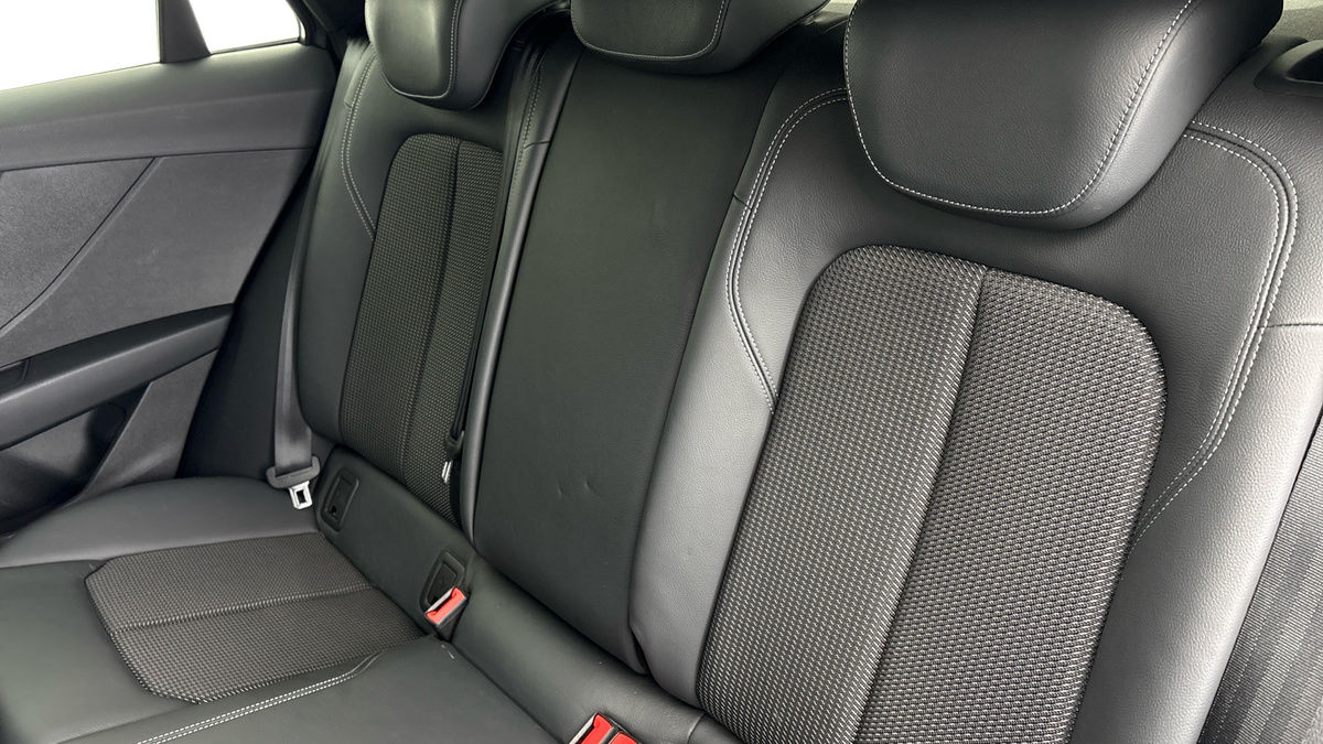 Audi Q2 Image 8