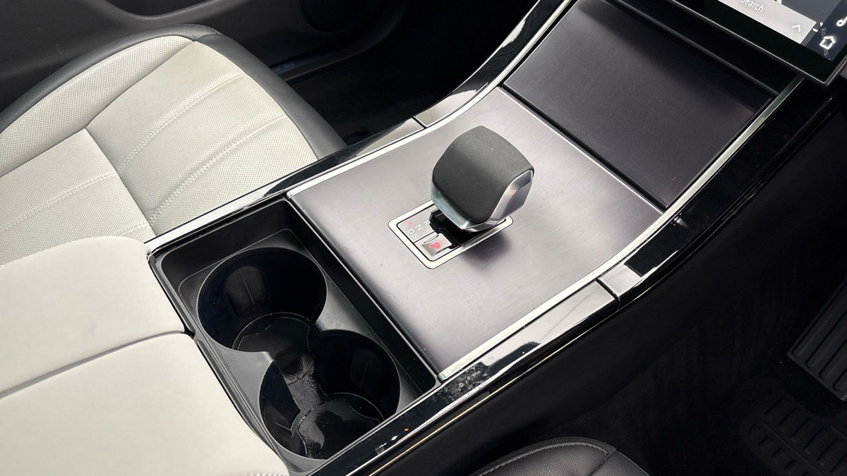 Land Rover Range Rover Evoque Image 18