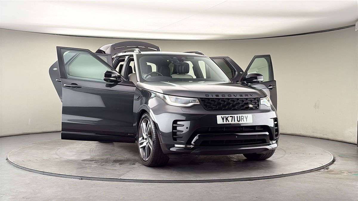 More views of Land Rover Discovery