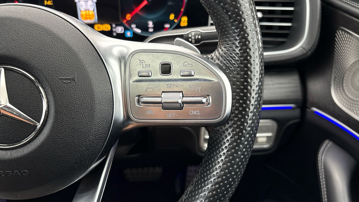 Mercedes-Benz GLE Image 14