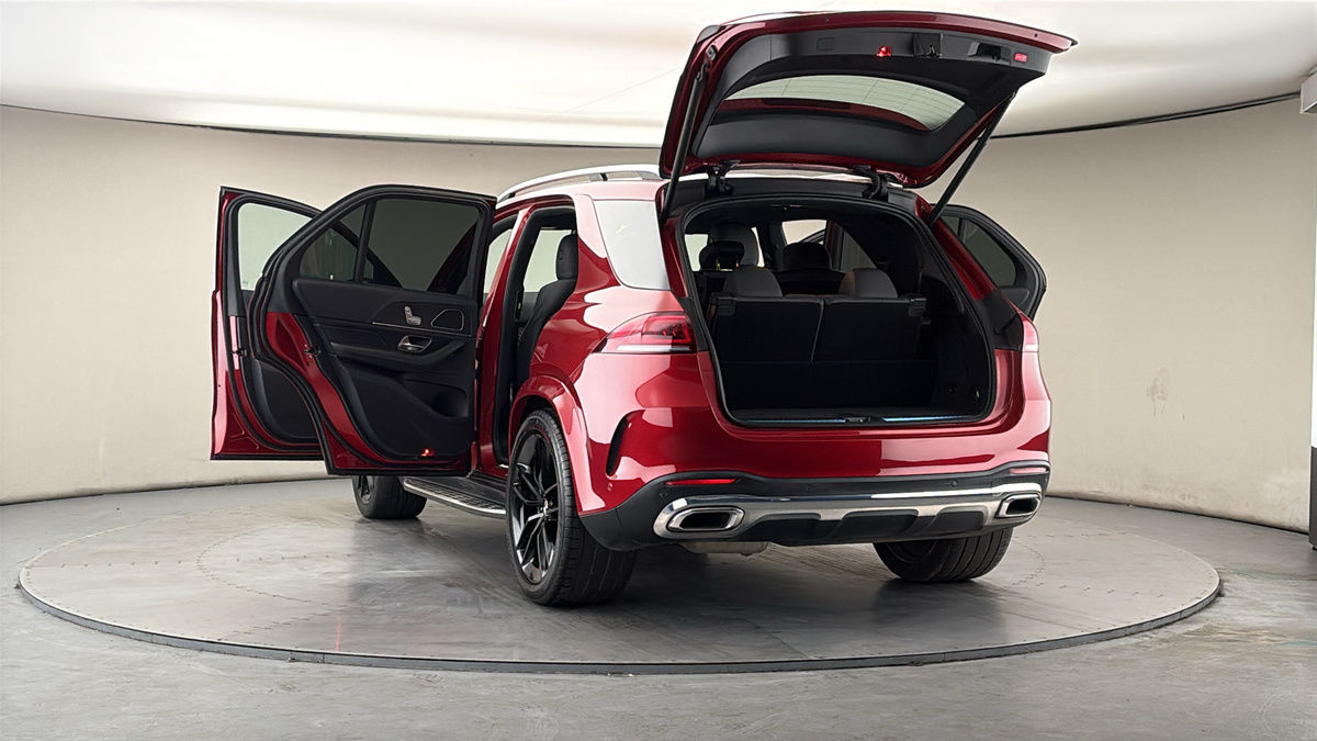 More views of Mercedes-Benz GLE