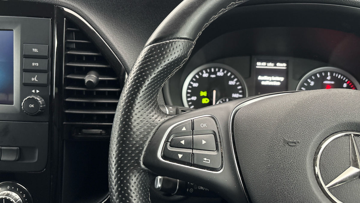 Mercedes-Benz Vito Image 13