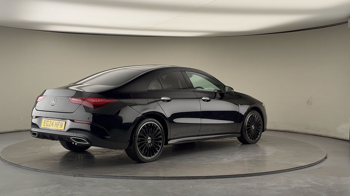 Mercedes-Benz CLA Image 21