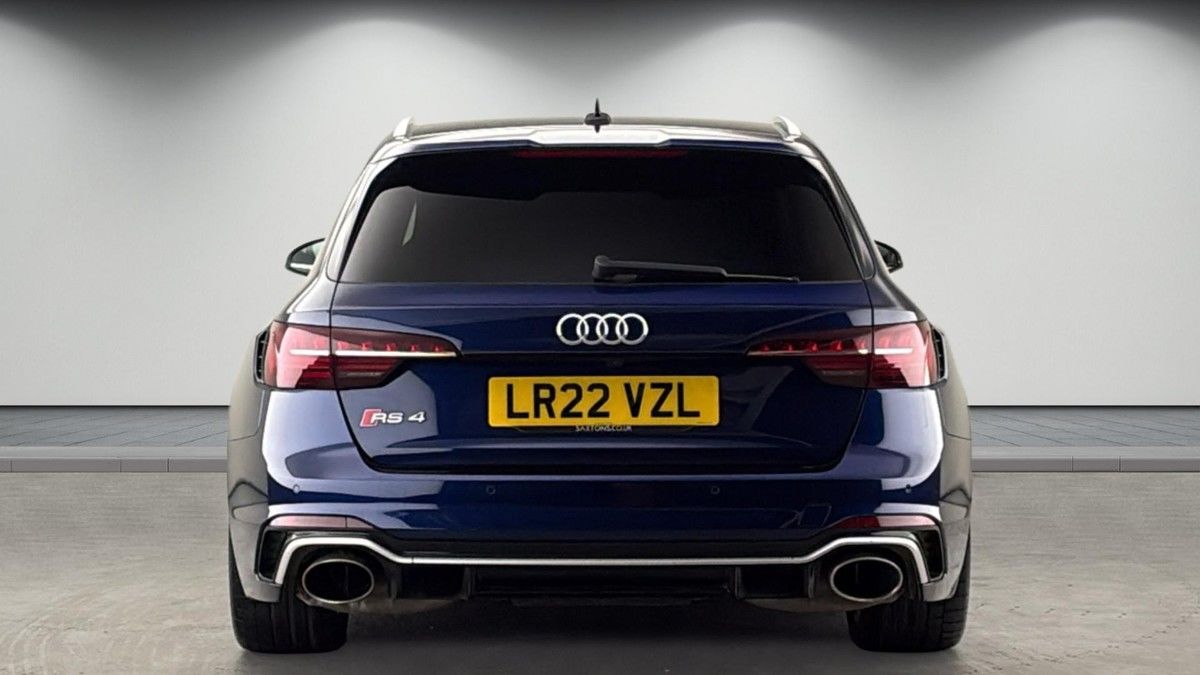 Audi RS4 Avant Image 4