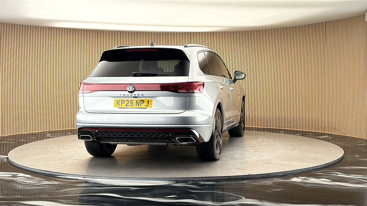 More views of Volkswagen Touareg